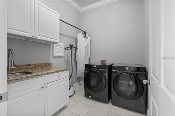 Interior, Washer