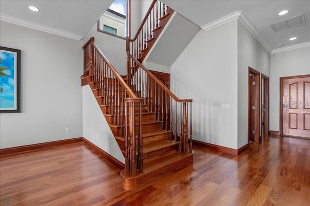 Interior, Recessed Lighting, Wood Texture Flooring