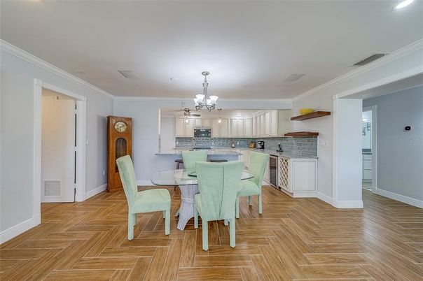 Chandelier, Dining room, Interior, Kitchen, Recessed Lighting, Wood Texture Flooring