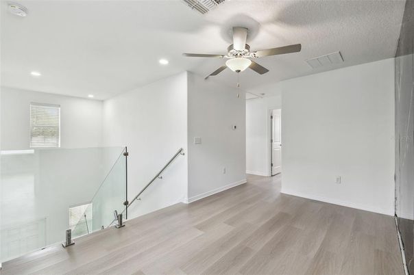 Empty room, Interior, Recessed Lighting, Wood Texture Flooring