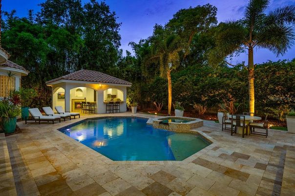 Exterior, Pool