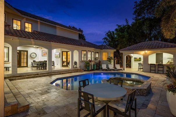Exterior, Pool