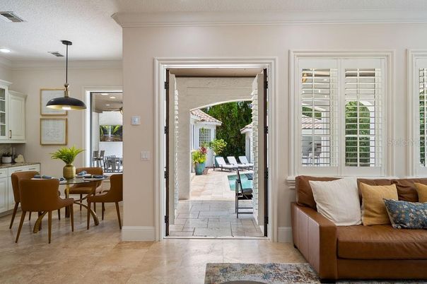 Dining room, Interior, Pendant Lights, Recessed Lighting