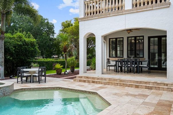 Exterior, Pool