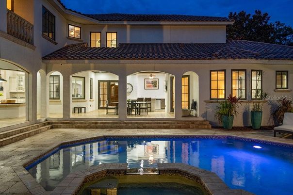 Exterior, Pool