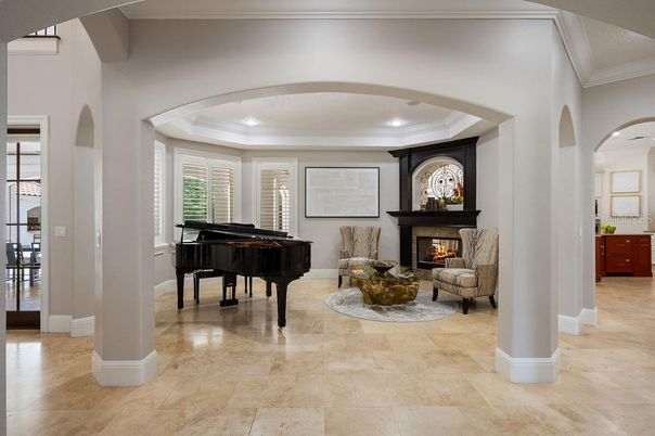 Fireplace, Interior, Living room, Piano, Recessed Lighting