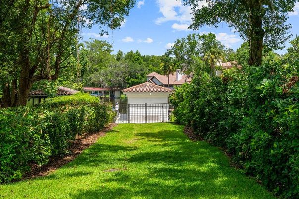 Backyard, Exterior