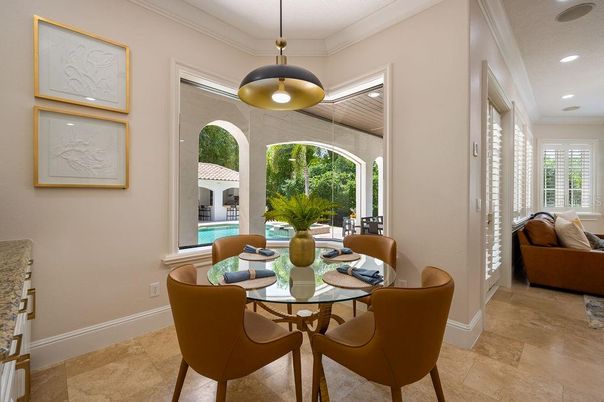 Dining room, Interior, Pendant Lights, Recessed Lighting