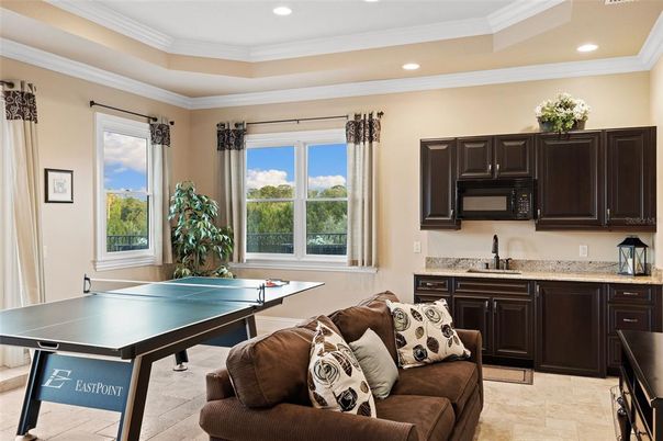 Game Room, Interior, Recessed Lighting