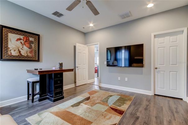 Interior, Recessed Lighting, Wood Texture Flooring