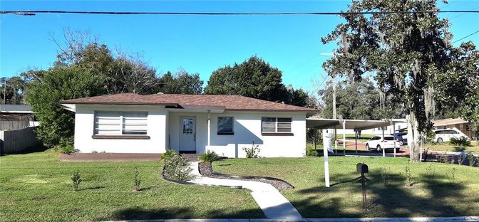 Backyard, Exterior, Facade, Ranch