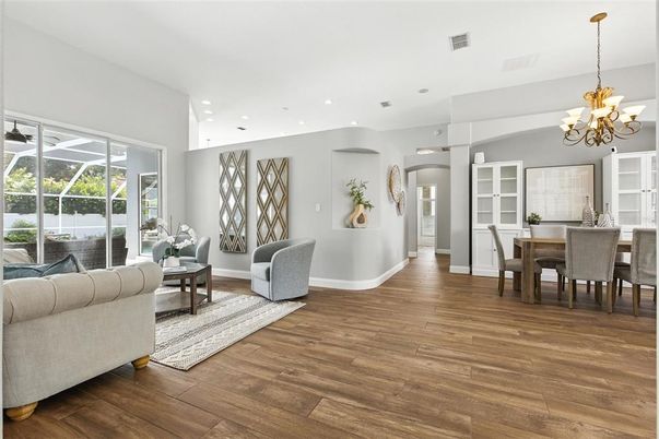 Chandelier, Dining room, Interior, Living room, Recessed Lighting, Wood Texture Flooring