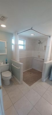 Bathroom, Interior, Recessed Lighting