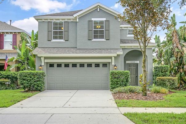 Attached, Exterior, Facade, American Craftsman