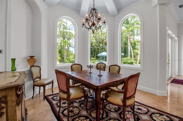 Chandelier, Dining room, Interior