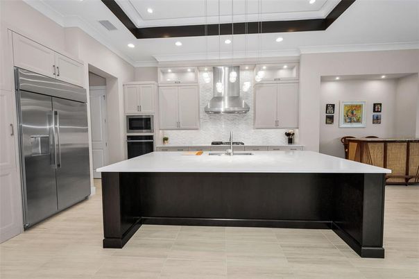 Interior, Kitchen, Pendant Lights, Recessed Lighting, Stainless Steel Appliances