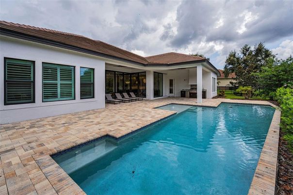 Exterior, Pool