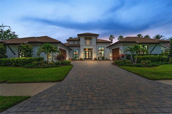 Backyard, Exterior, Facade, Mediterranean
