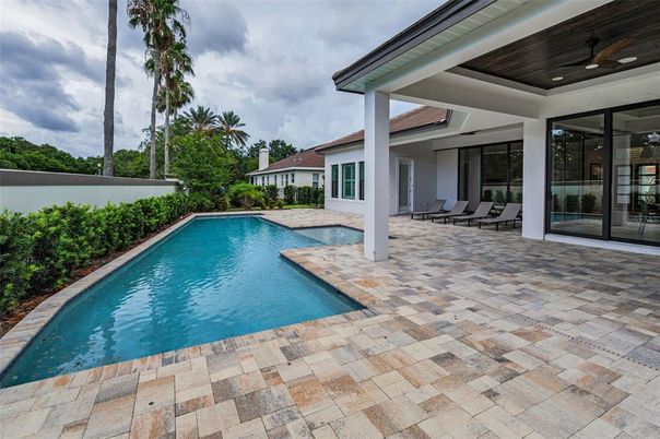 Exterior, Pool