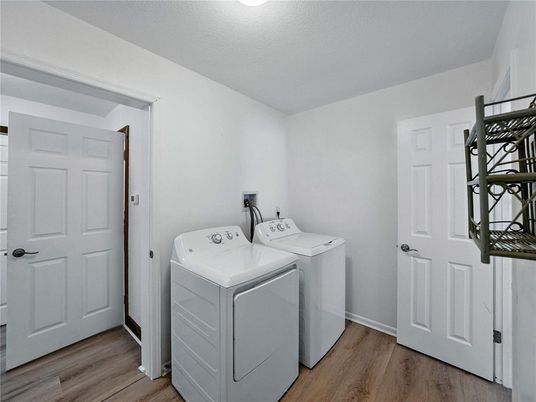 Interior, Washer, Wood Texture Flooring
