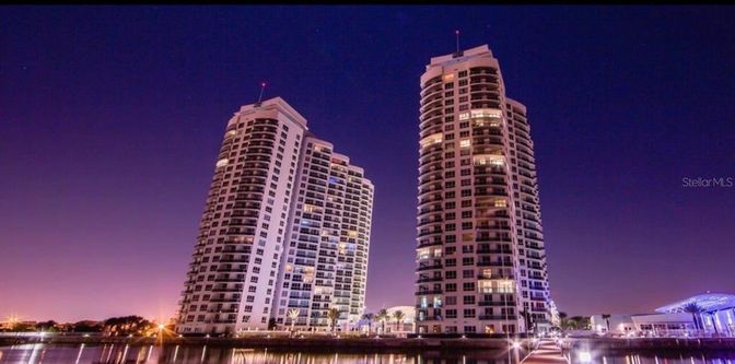 Exterior, Facade, Highrise