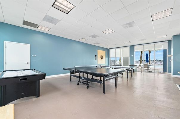 Game Room, Interior