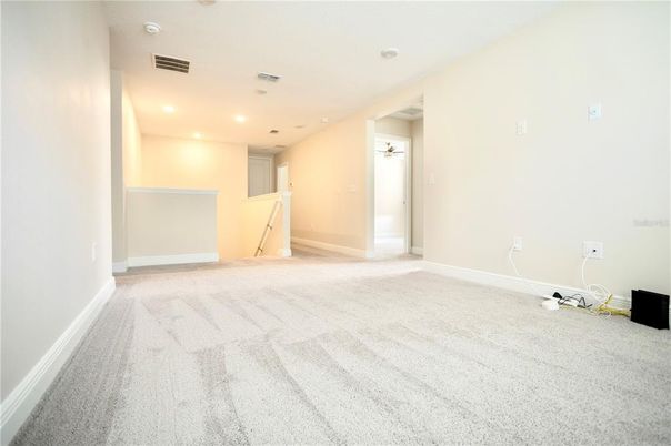 Empty room, Interior, Recessed Lighting