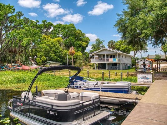 Backyard, Exterior, Hot Tub, Water