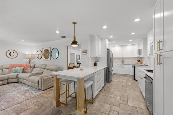 Interior, Kitchen, Living room, Pendant Lights, Recessed Lighting, Stainless Steel Appliances