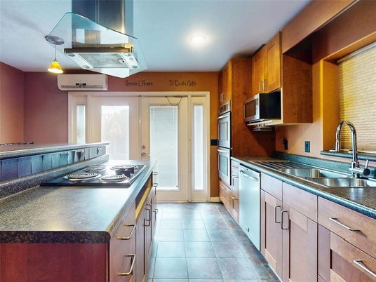 Interior, Kitchen, Pendant Lights, Recessed Lighting
