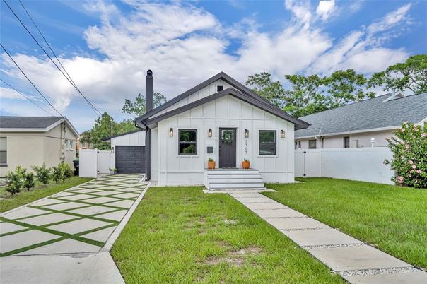 Backyard, Exterior, Facade, Farmhouse