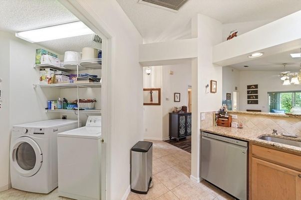 Interior, Recessed Lighting, Washer