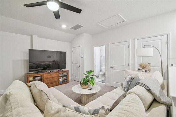 Bathroom, Interior, Living room, Recessed Lighting