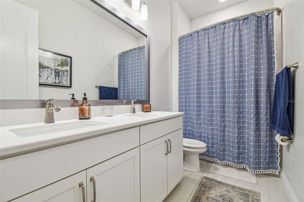 Bathroom, Dual Sink Vanities, Interior