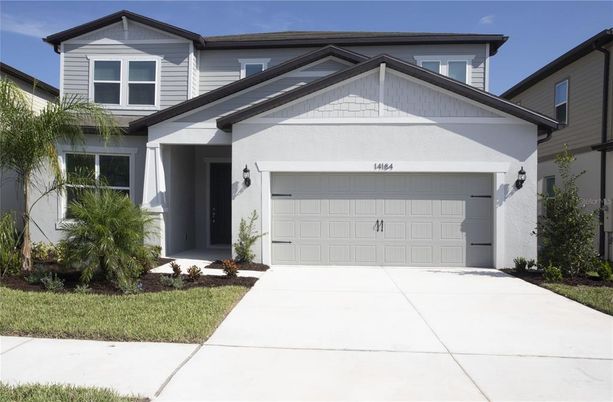 Attached, Exterior, Facade, American Craftsman