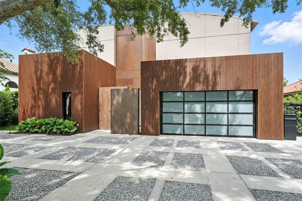 Attached, Exterior, Facade, Modern