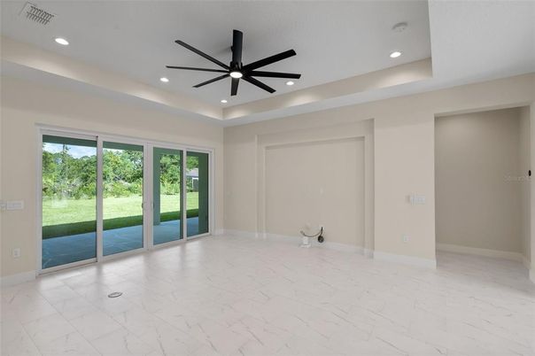 Empty room, Interior, Marble, Recessed Lighting