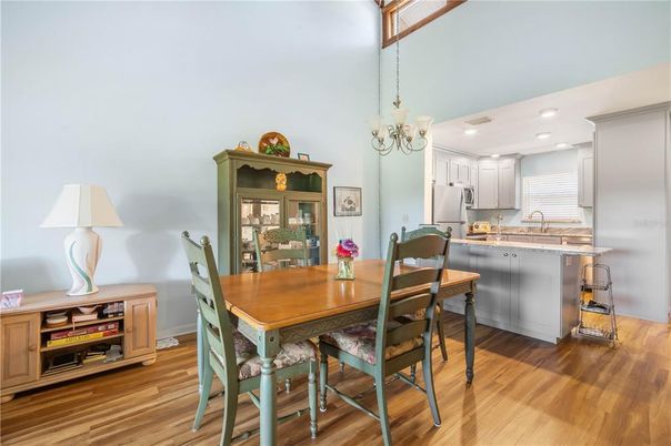 Chandelier, Dining room, Interior, Kitchen, Recessed Lighting, Wood Texture Flooring