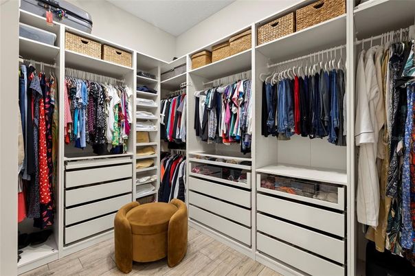 Interior, Walk-in Closets, Wood Texture Flooring