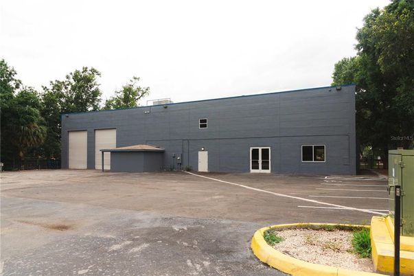 Backyard, Detached Garage, Exterior