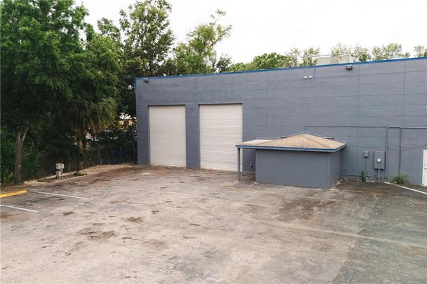 Detached Garage, Exterior