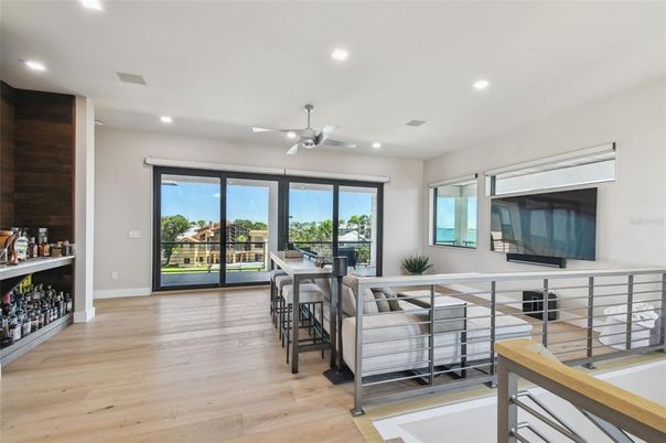 Interior, Recessed Lighting, Wood Texture Flooring