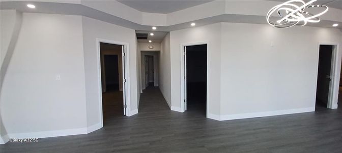 Empty room, Interior, Pendant Lights, Recessed Lighting, Wood Texture Flooring