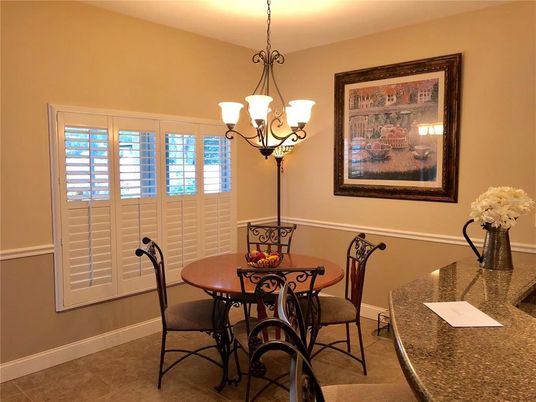 Chandelier, Dining room, Interior, Pendant Lights