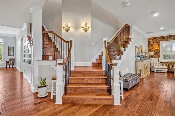 Interior, Recessed Lighting, Wood Texture Flooring