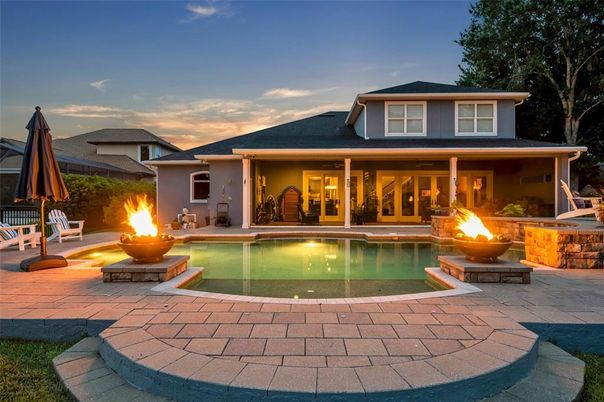 Exterior, Pool