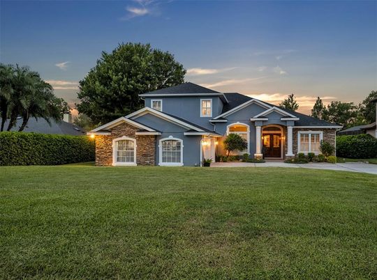 Backyard, Exterior, Facade, Brick Facade, Brick Traditional