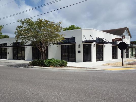 Exterior, Facade, Spanish Mediterranean