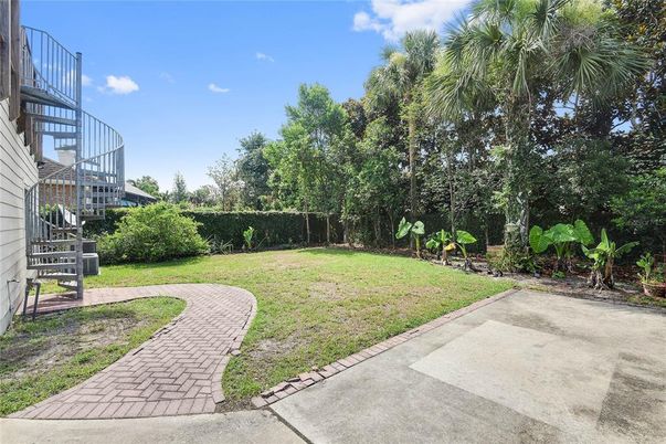 Backyard, Exterior