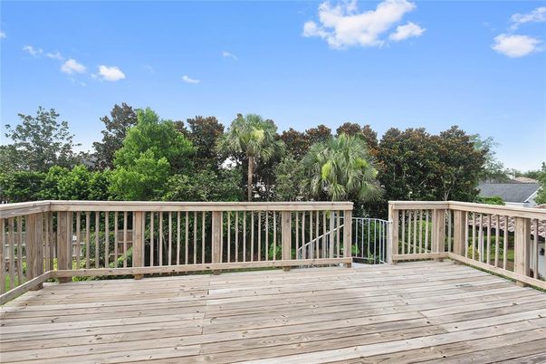 Exterior, Wood Texture Flooring